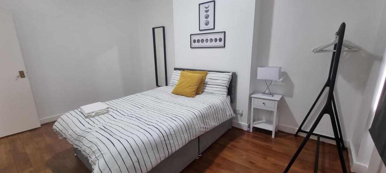 Cricklewood Broadway Guest Home 伦敦 外观 照片