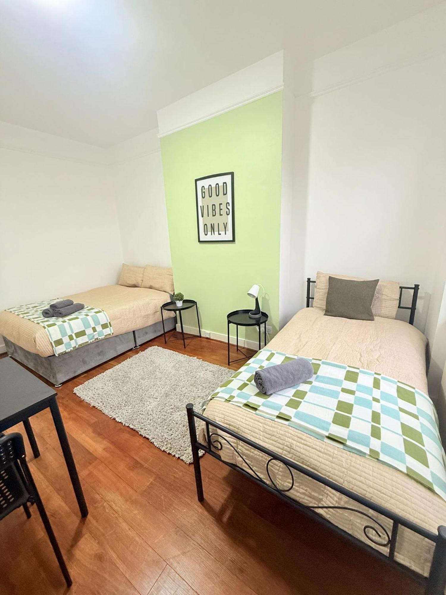 Cricklewood Broadway Guest Home 伦敦 外观 照片