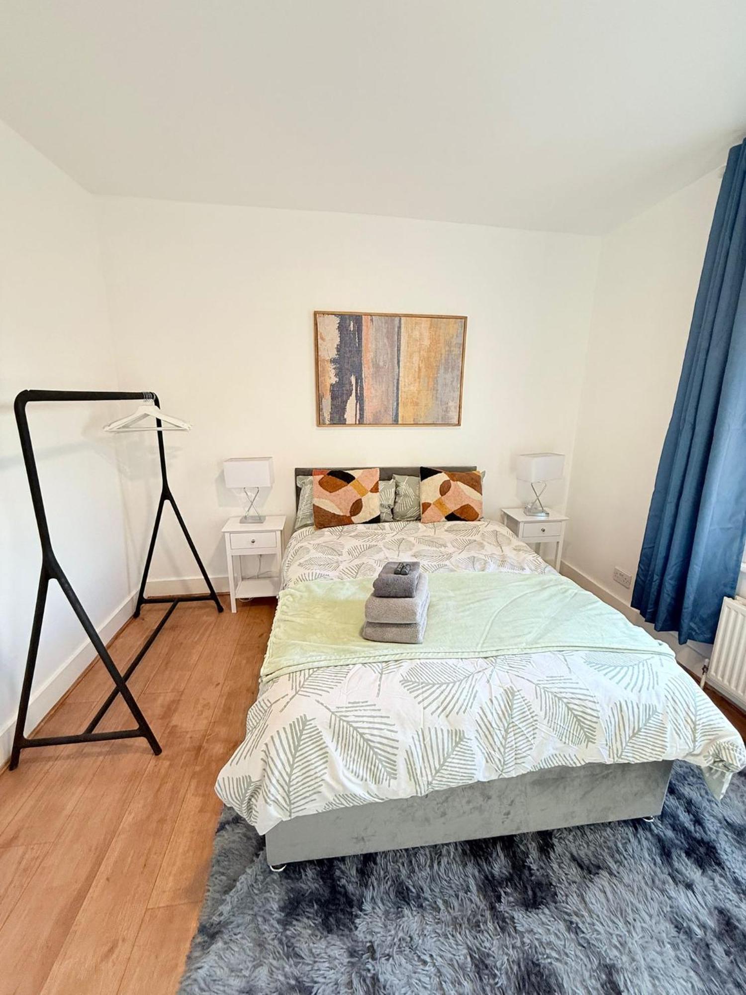 Cricklewood Broadway Guest Home 伦敦 外观 照片